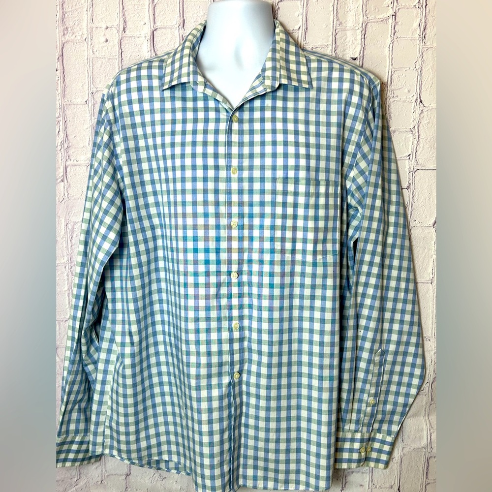 VanHeusen Men’s Classic Fit Long Sleeve Shirt. Size XL